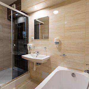 Ekonomiczne studio